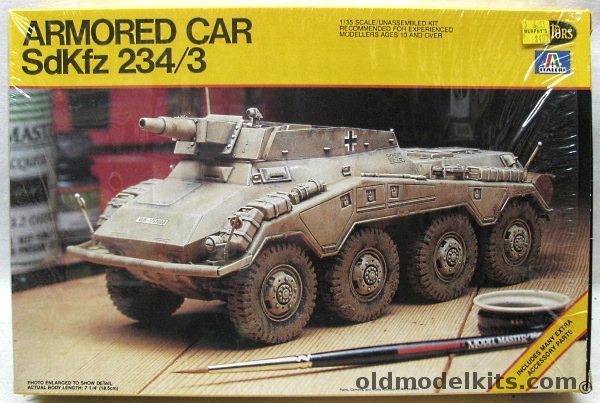 Testors 1/35 Armored Car Sd.Kfz. 234/3 - With 75mm Howitzer, 773 plastic model kit